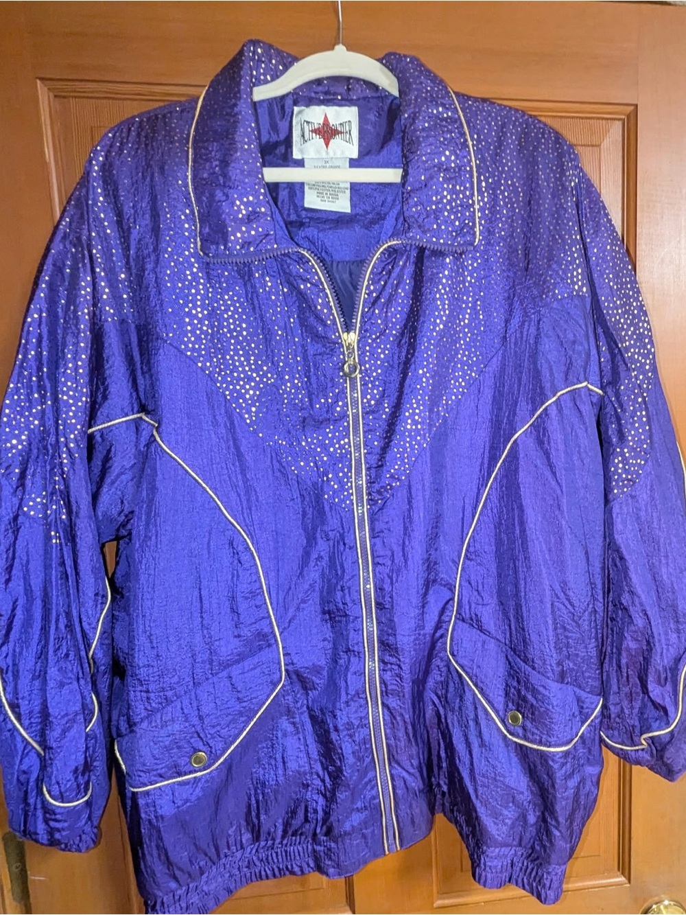 Vintage Purple Women's Zip-Up Jacket with Metallic Accents